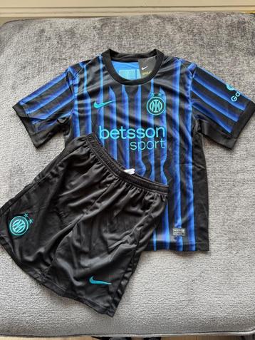 Nieuwe Inter Milan tenue beschikbaar voor biedingen