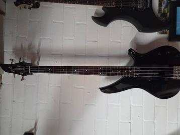 yamaha rbx270j en ampeg b108 beschikbaar voor biedingen