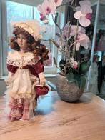 Antieke Porseleinen Pop met Accessoires, Verzamelen, Poppen, Ophalen, Zo goed als nieuw, Fashion Doll