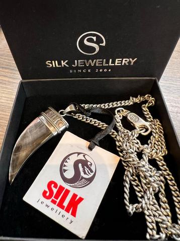 Silk Ketting met Hanger - Stoer Design beschikbaar voor biedingen