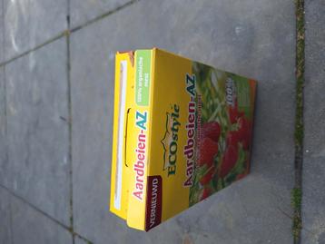 Eco style aardbeien organischemest  beschikbaar voor biedingen