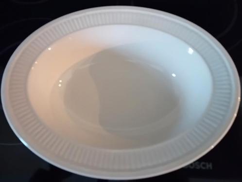 SERVIES Wedgwood edme schalen, Huis en Inrichting, Keuken | Servies, Zo goed als nieuw, Schaal of Schalen, Wedgwood, Aardewerk