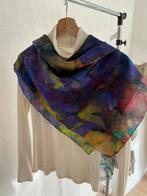 Kleurrijke zijden sjaal, Kleding | Dames, Mutsen, Sjaals en Handschoenen, Maat 38/40 (M), Ophalen of Verzenden, Sjaal, Onbekend