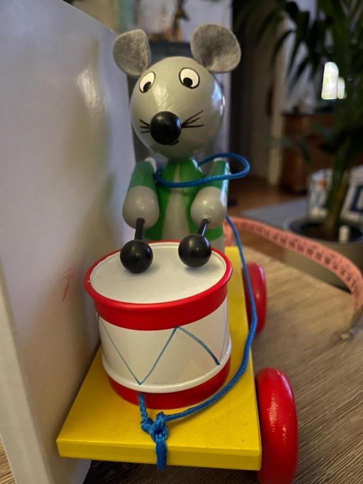 houten Muis met trommel op wielen en trommelend NIEUW, Kinderen en Baby's, Speelgoed | Houten speelgoed, Nieuw, Duw- of Trekspeelgoed
