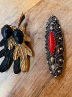 2 oude broches 1x kuchi 1x eikenblad eikels Prijs Per Stuk, Sieraden, Tassen en Uiterlijk, Verzenden, Zo goed als nieuw, Overige kleuren