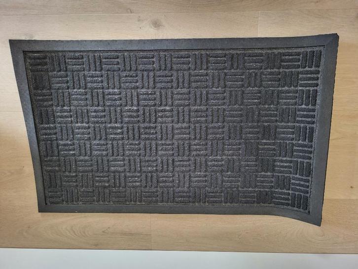 Stevige rubberen deurmat – antislip, Tuin en Terras, Deurmatten, Gebruikt, Rubber, Binnen, Buiten, Ophalen