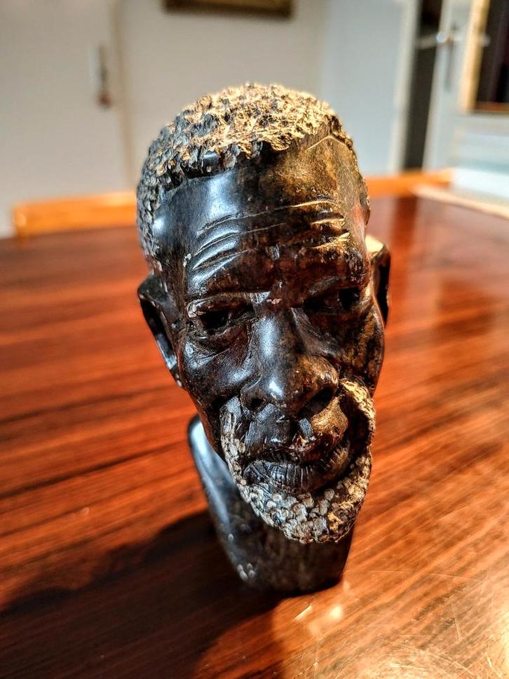 Shona buste, beeldhouwwerk uit Zimbabwe., Antiek en Kunst, Kunst | Beelden en Houtsnijwerken, Ophalen of Verzenden