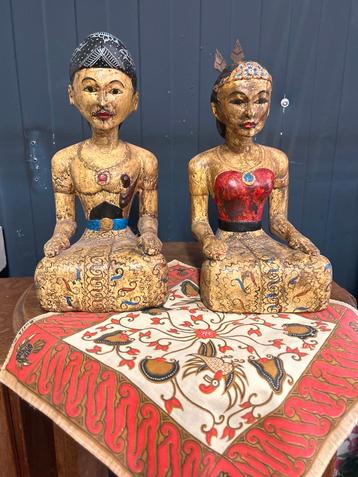 Indonesische Houten Beelden - Man & Vrouw - Handgesneden Kun beschikbaar voor biedingen