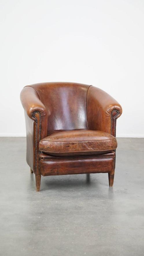 Stoere schapenleren clubfauteuil met een tijdloos design, Huis en Inrichting, Fauteuils, Gebruikt, Leer, 75 tot 100 cm, 75 tot 100 cm