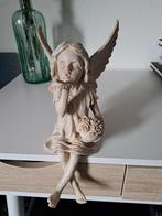 kerstengel. Hoog 25 cm. Mist een gedeelte van de grote teen, Diversen, Kerst, Ophalen of Verzenden, Gebruikt