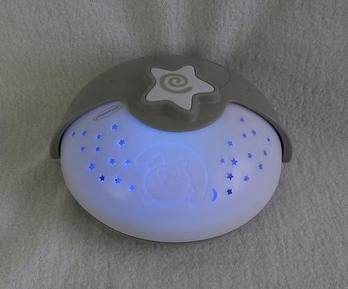 Infantino nachtlampje & projector - grijs, Kinderen en Baby's, Kinderkamer | Inrichting en Decoratie, Lamp, Ophalen of Verzenden