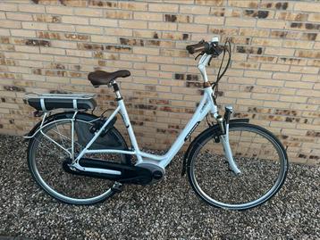Als nieuwe Batavus Milano Ego HS11 57cm bosch middenmotor beschikbaar voor biedingen