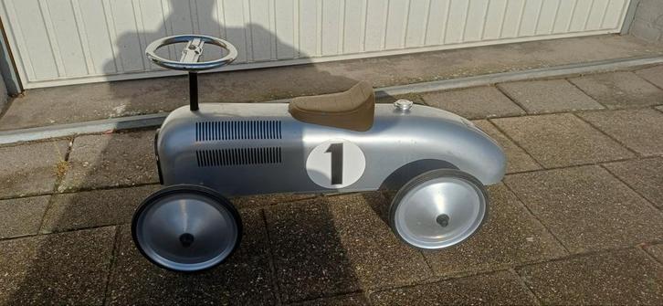 Retro roller loopauto Jean grijs, kaarsvetspots erop, Kinderen en Baby's, Speelgoed | Buiten | Voertuigen en Loopfietsen, Gebruikt