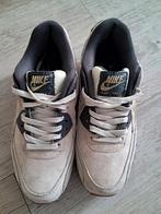 Nike sneakers  mt 39, Beige, Nike air, Ophalen of Verzenden, Sneakers of Gympen