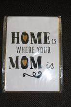 Metalen wanddecoratie "Home is where your mom is", Huis en Inrichting, Nieuw, Ophalen of Verzenden