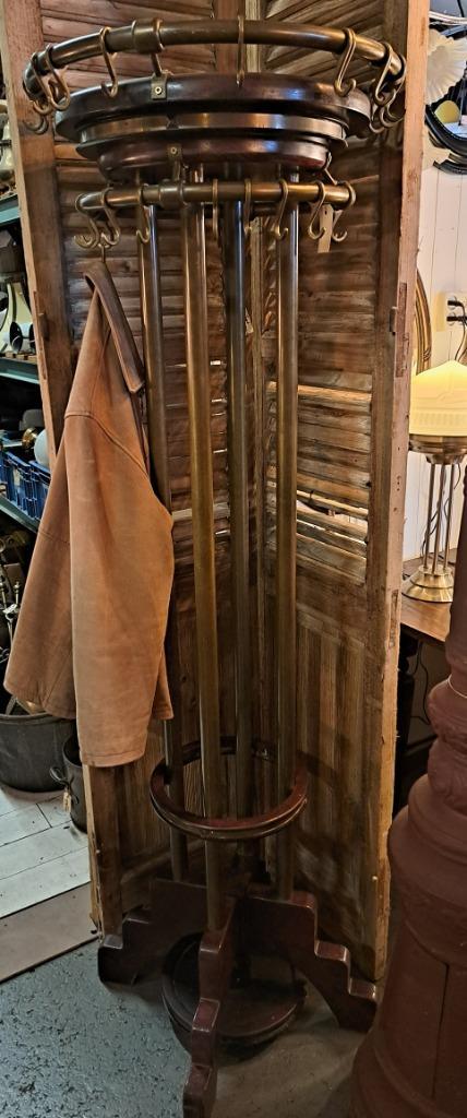 Bijzondere staande hotel kapstok uit Engeland top kwaliteit, Antiek en Kunst, Curiosa en Brocante, Ophalen