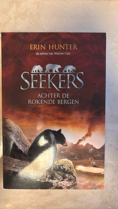 Erin Hunter - Achter de rokende bergen, Boeken, Kinderboeken | Jeugd | 10 tot 12 jaar, Zo goed als nieuw, Ophalen of Verzenden