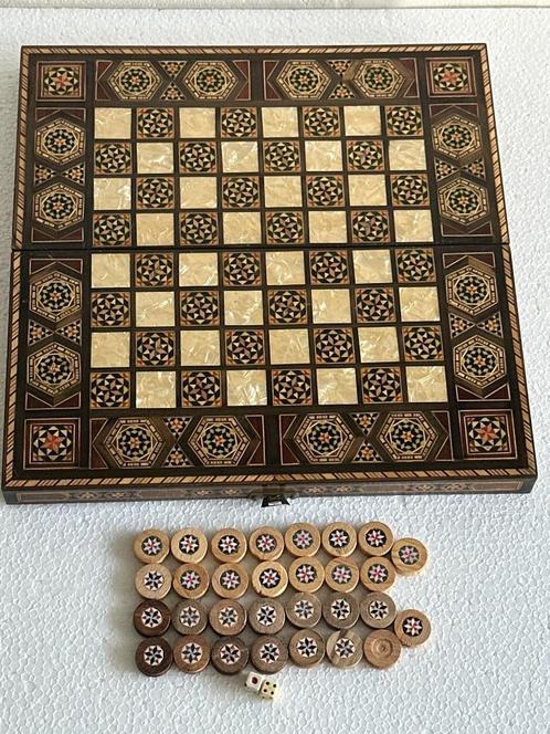Houten ingelegde parelmoer backgammon, Hobby en Vrije tijd, Gezelschapsspellen | Bordspellen, Ophalen of Verzenden