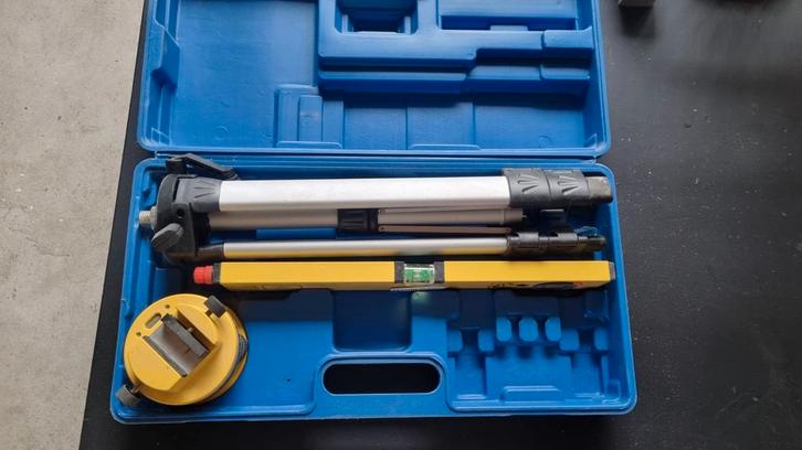 Powerfix Laserwaterpas met Statief, Doe-het-zelf en Verbouw, Meetapparatuur, Gebruikt, Overige meters, Ophalen of Verzenden