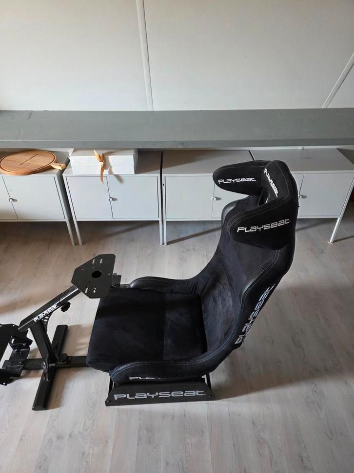 Playseat evolution pro alcantara+ seatslider en gearshifter, Spelcomputers en Games, Spelcomputers | Overige Accessoires, Nieuw