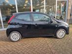 Toyota Aygo 1.0 VVT-i x-play camera, carplay, media, 1e eige, Voorwielaandrijving, Gebruikt, Euro 6, Met garantie (alle)
