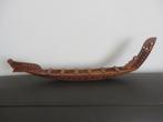 Miniatuur versierd houten Maori Nieuw Zeeland boot, kano, Antiek en Kunst, Ophalen of Verzenden