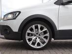 Volkswagen Cross Polo 1.2 TSI 110 pk DSG | Navi | Xenon | 17, Gebruikt, 4 cilinders, Alcantara, Wit