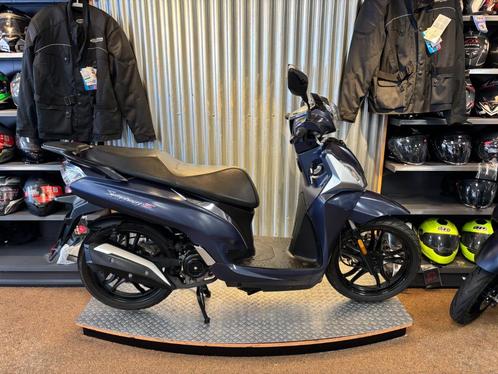 Sym Symphony ST, Fietsen en Brommers, Scooters | SYM, Zo goed als nieuw, Overige modellen, Maximaal 45 km/u, Benzine, Ophalen of Verzenden