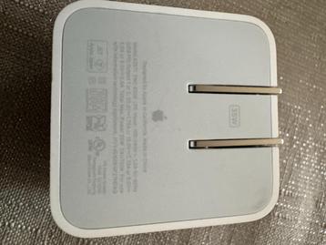 Apple adapter A2571  beschikbaar voor biedingen