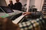 Keyboard & Piano | ca. 5 basis lessen a 30 min., Ophalen, 61 toetsen, Overige merken