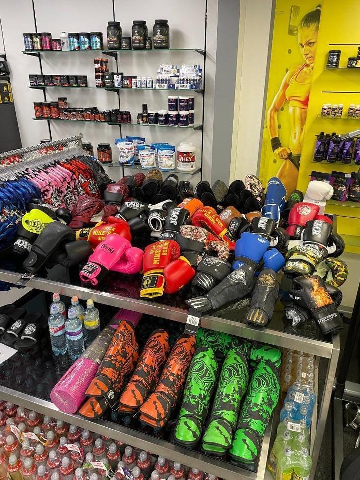 Bokshandschoenen ALLES MOET WEG, Sport en Fitness, Boksen, Zo goed als nieuw, Bokshandschoenen, Ophalen