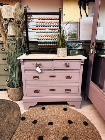 Antieke commode ladekast dressoir linnenkast meidenkast beschikbaar voor biedingen