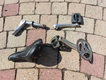 Gebruikte fietsonderdelen beschikbaar voor biedingen