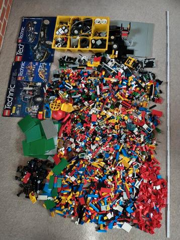 grote partij lego beschikbaar voor biedingen