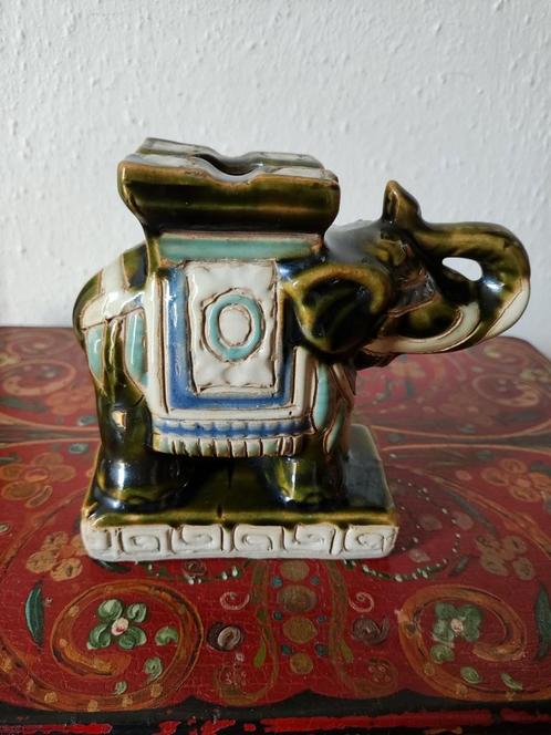 Prachtig vintage beeld van olifant in Indiase stijl, Antiek en Kunst, Antiek | Keramiek en Aardewerk, Verzenden