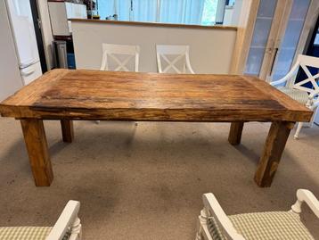 Oud eiken gebinten tafel beschikbaar voor biedingen