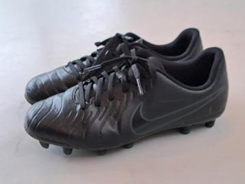Nike Voetbalschoenen Maat 38.5 - Zo Goed Als Nieuw! beschikbaar voor biedingen