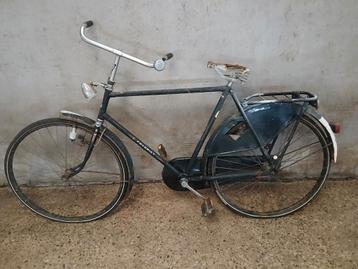 Oldtimer fiets  beschikbaar voor biedingen