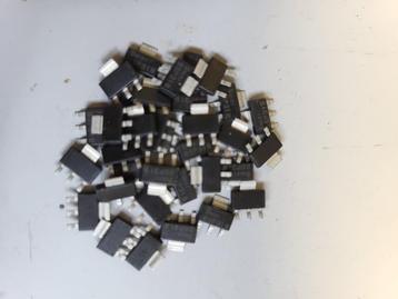 30x BSP31 medium power PNP transistor beschikbaar voor biedingen