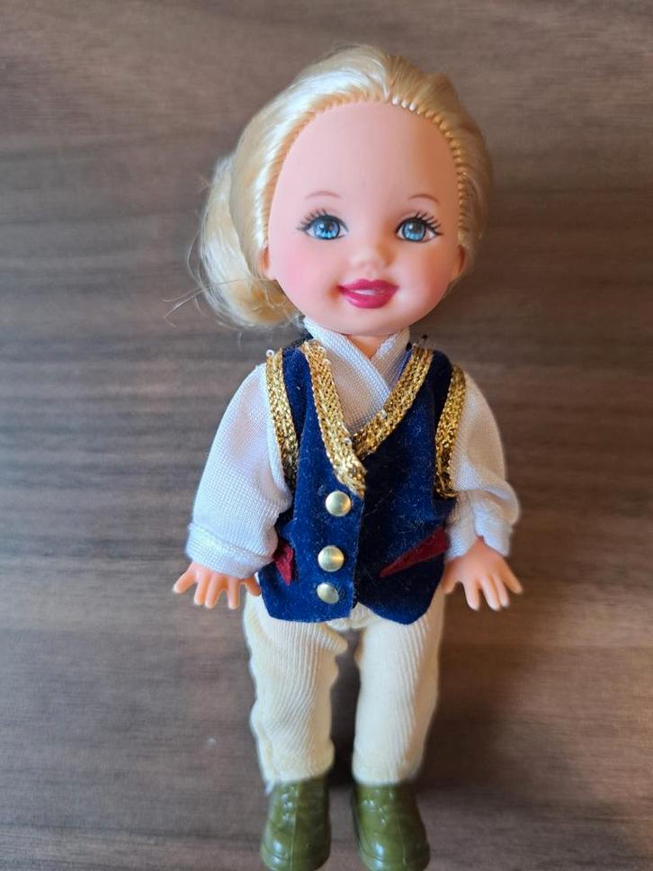 Mattel Barbie Shelly popje horse pony riding, Verzamelen, Poppen, Zo goed als nieuw, Pop, Ophalen of Verzenden