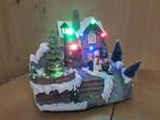 Kerst huis , kerst tafereel met beweging en verlichting, Diversen, ., Ophalen of Verzenden, Zo goed als nieuw, .