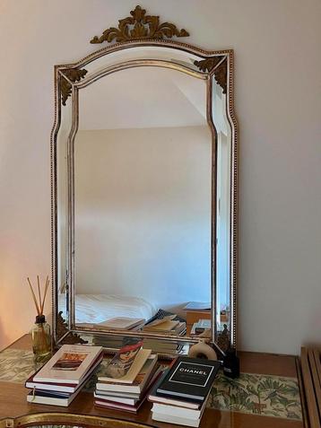 Prachtige vintage Italiaanse spiegel 119x67cm beschikbaar voor biedingen