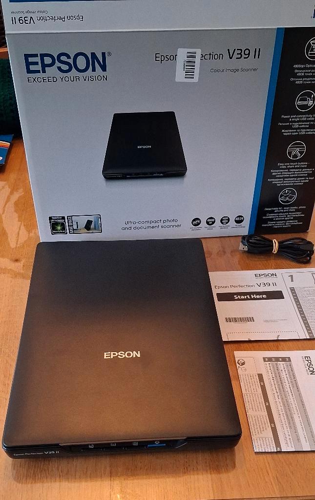 Epson Perfection V39 II fotoscanner in nieuwstaat, Audio, Tv en Foto, Fotografie | Accu's en Batterijen, Zo goed als nieuw, Ophalen