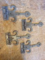 4 antieke Fleur de lys poort-scharnieren. Smeedijzer., Ophalen of Verzenden, Zo goed als nieuw, 250 mm of meer, Overige typen