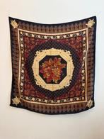 Fendi zijden sjaal, Ophalen of Verzenden, Zo goed als nieuw, Maat 46/48 (XL) of groter, Sjaal