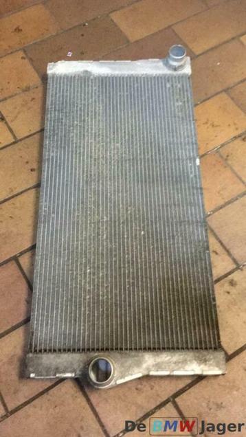 Radiateur BMW 5 serie F10 F11 diesel 17118509177