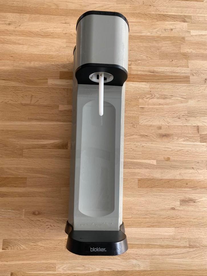 Sodastream van Blokker - met vulling, Witgoed en Apparatuur, Bruiswatermachines, Zo goed als nieuw, Ophalen of Verzenden