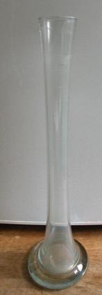 Vaas, hoog, smal. Hoogte 44 cm., Glas, Ophalen of Verzenden, Zo goed als nieuw
