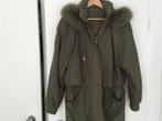 Jas met afneembare capuchon. Maat 38 maar valt ruim, Kleding | Dames, Jassen | Winter, Maat 38/40 (M), Ophalen of Verzenden, Groen