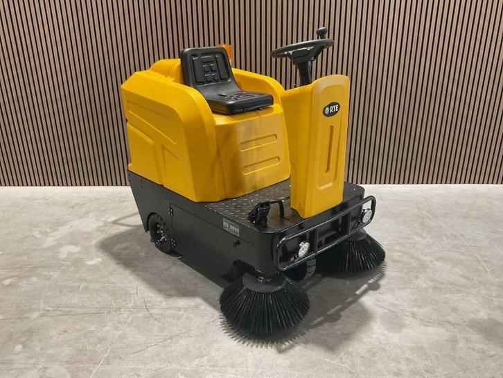 Veegmachine RTE SW80 ‼️, Zakelijke goederen, Agrarisch | Werktuigen, Grondbewerking, Ophalen